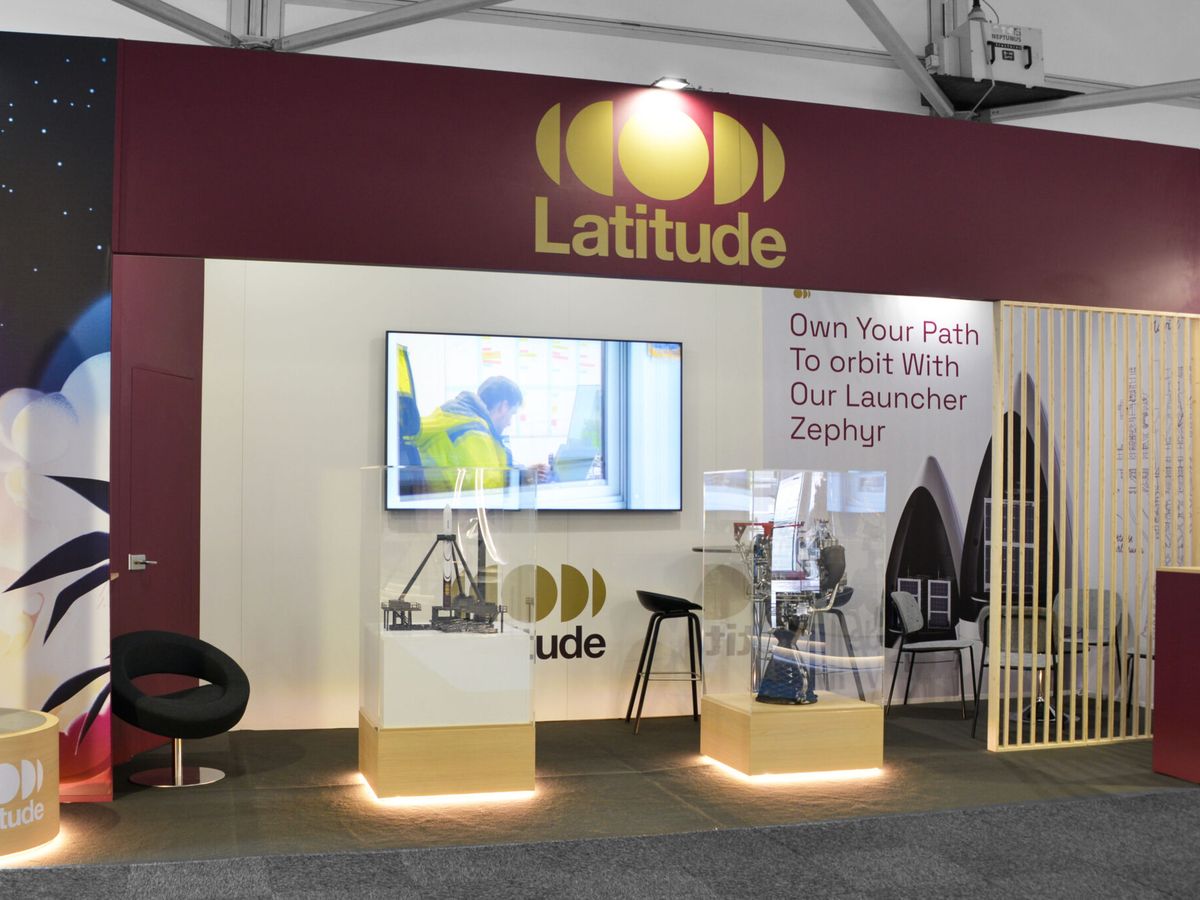 Stand Latitude réalisé par STIK&CO au Salon du Bourget