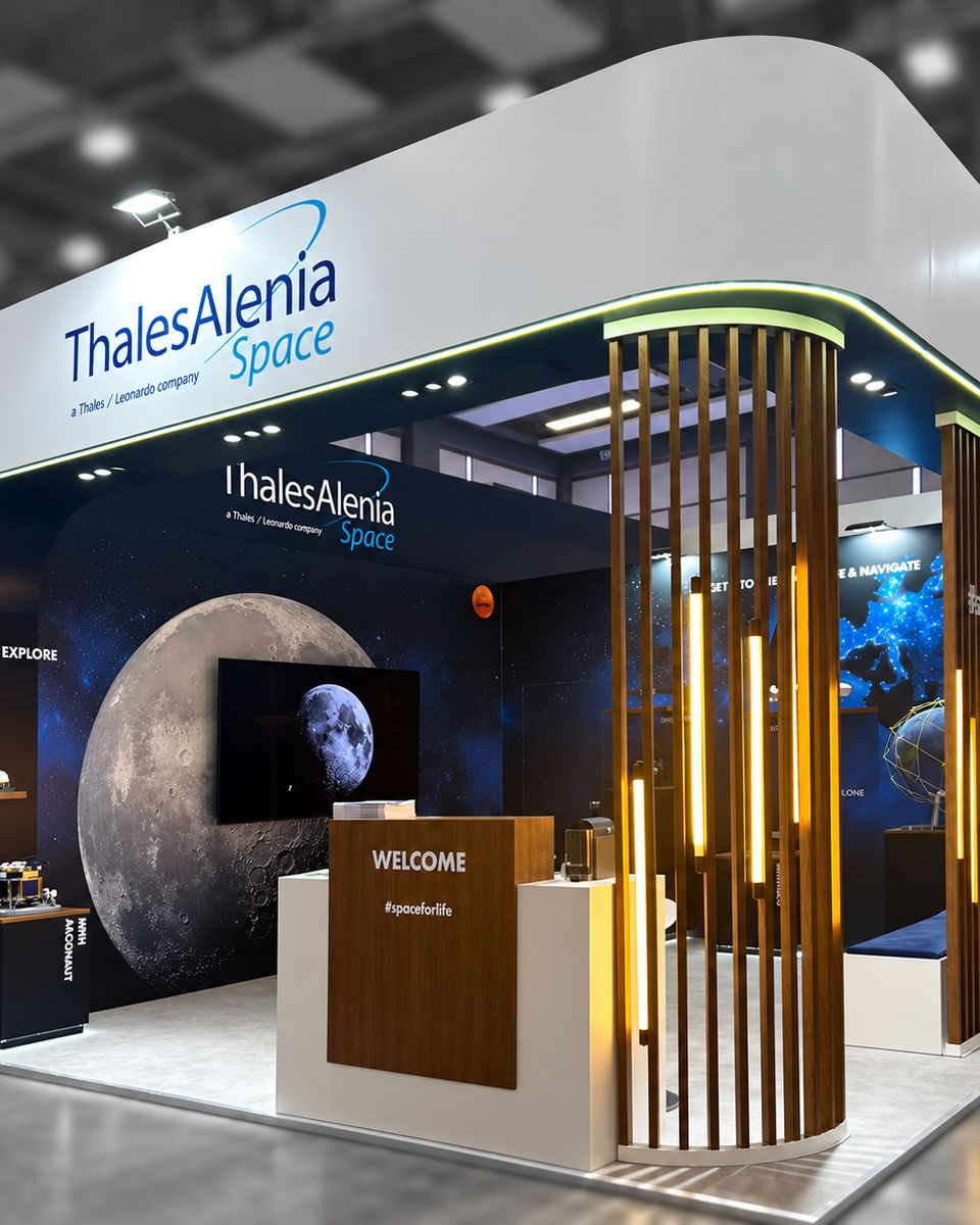 Stand Thales Alenia Space réalisé par STIK&CO à l'IAC 2026 à Antalya