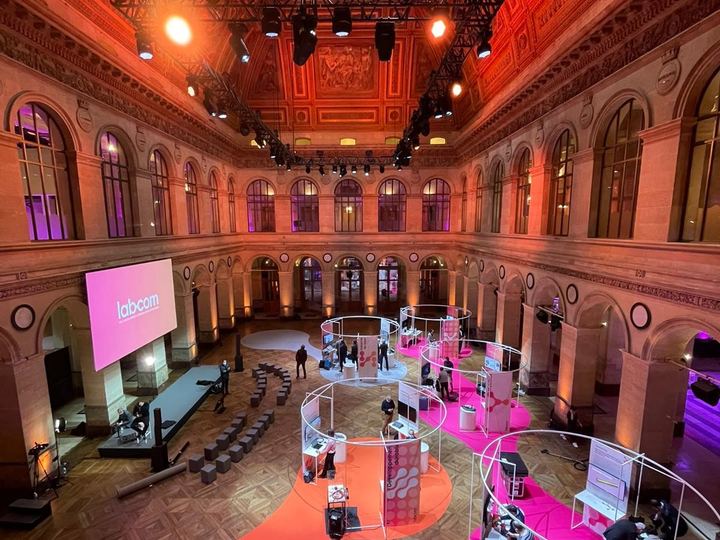 Stand CNRS — Événement · Palais Brongniart
